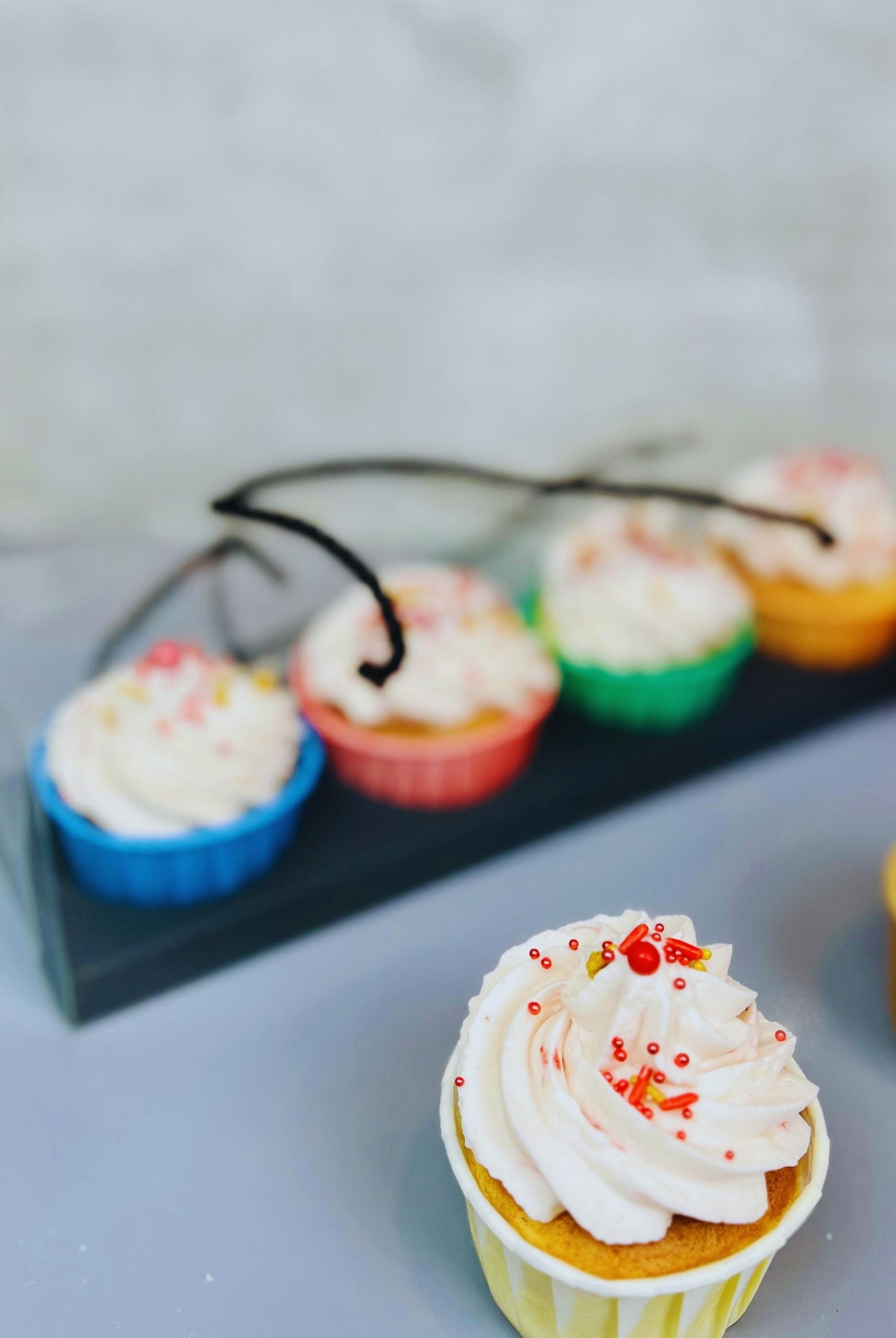 Clear Cupcake & Muffin Boxes with 4 Holes