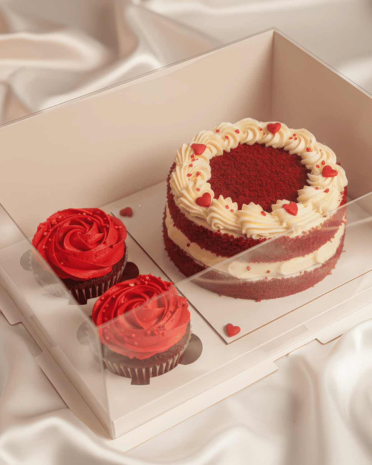 Cake and Cupcake Bento Boxes with Clear Lid - 1 Cake & 2 Cupcakes - Cupcake boxes