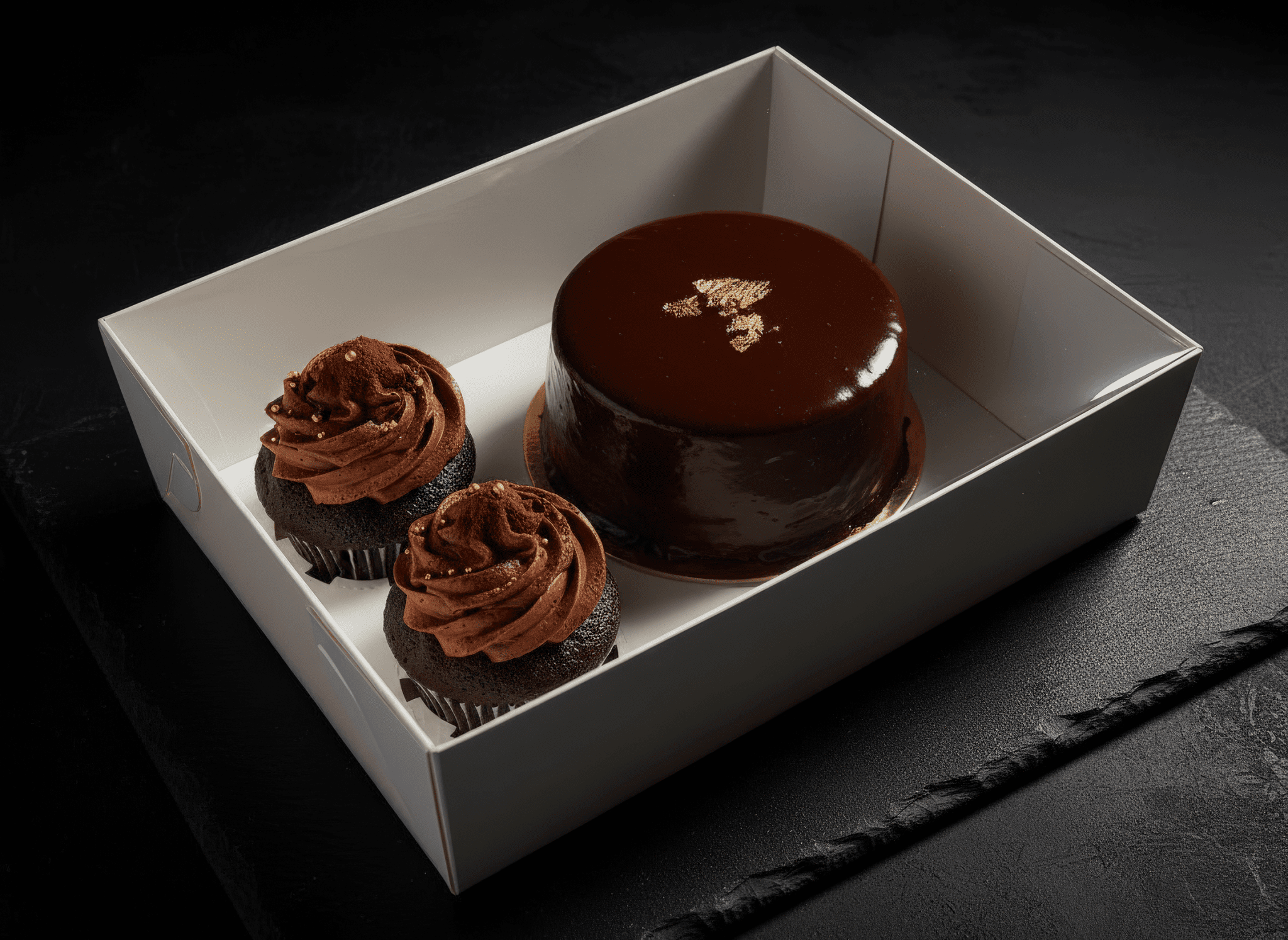 Cake and Cupcake Bento Boxes with Clear Lid - 1 Cake & 2 Cupcakes - Cupcake boxes