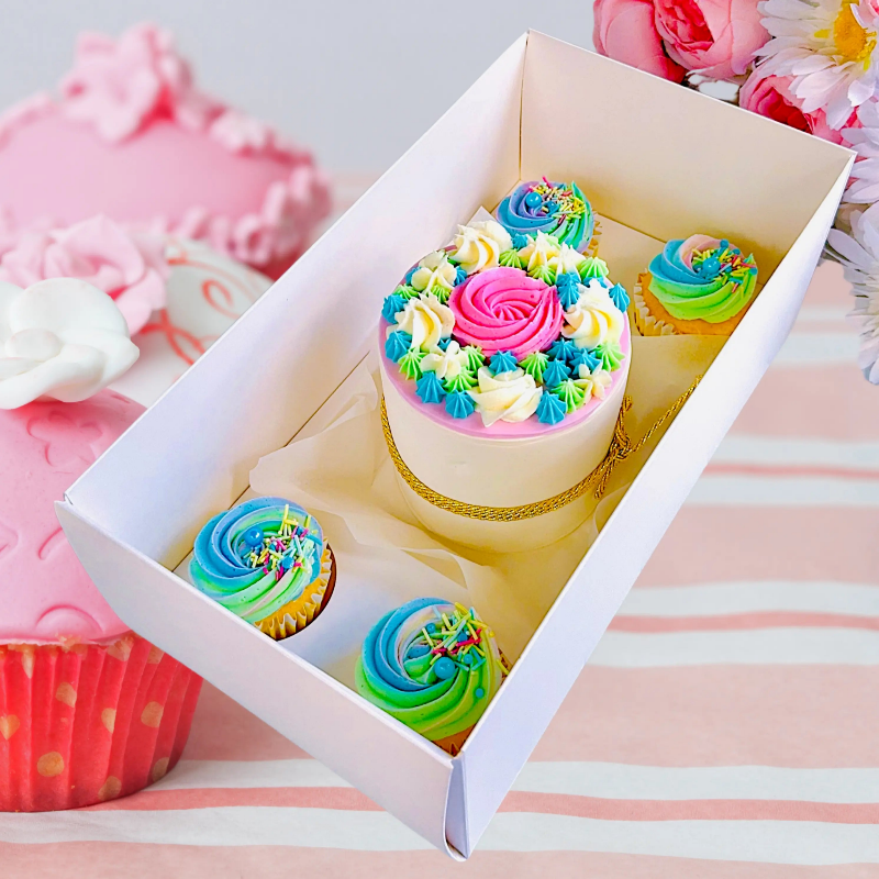 Cake and Cupcakes Bento Boxes With White Wax Paper and 4 Cupcake Holes - Cupcake boxes