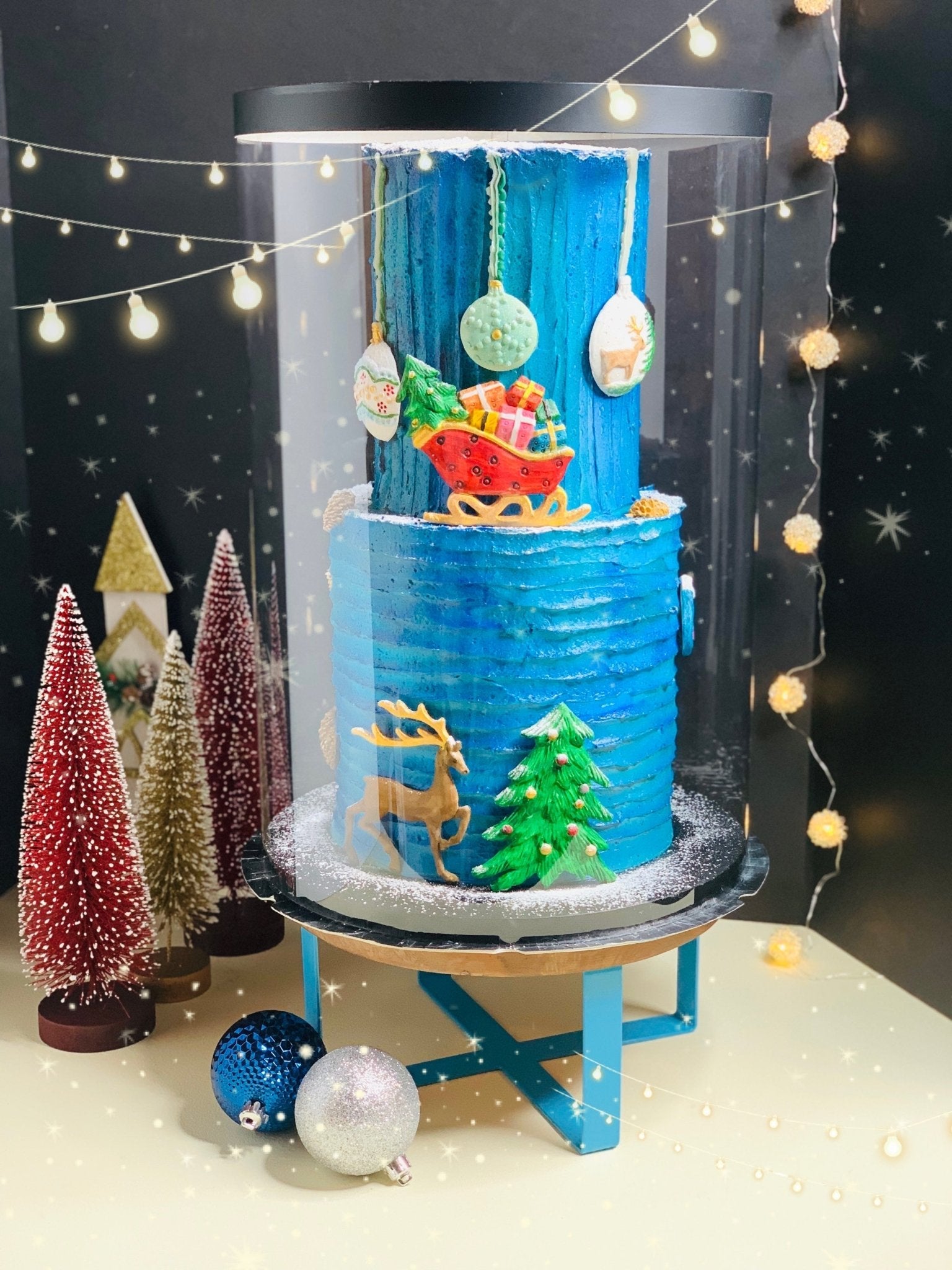 Extra Tall Round Clear Cake Box - 10" D x 17.5" H - Clear Cake Boxes for Tall Tiered Cakes - RW10175 Round cake box