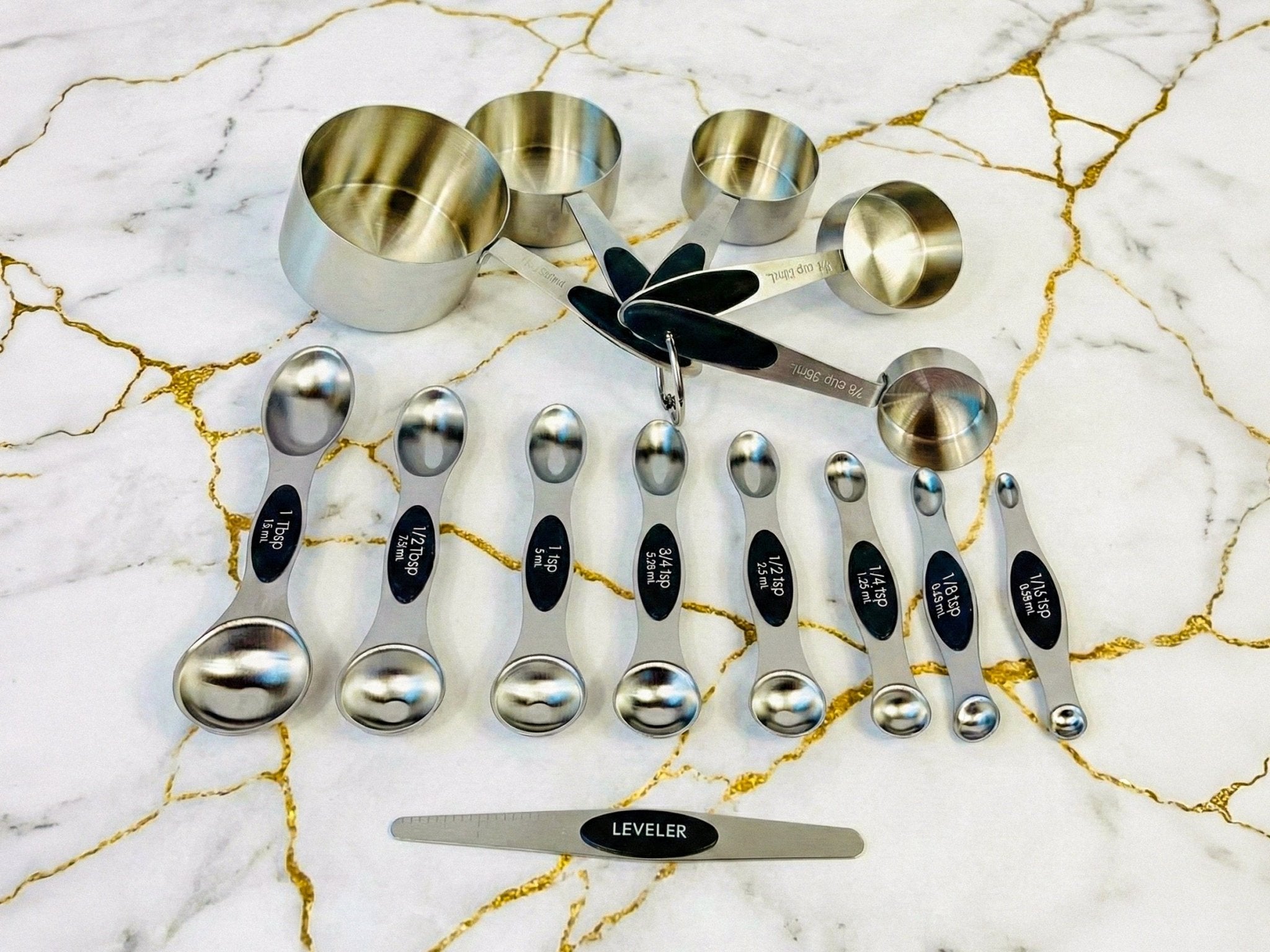 Magnetic Measuring Spoons and Stainless Steel Measuring Cups - measuring cups and spoons