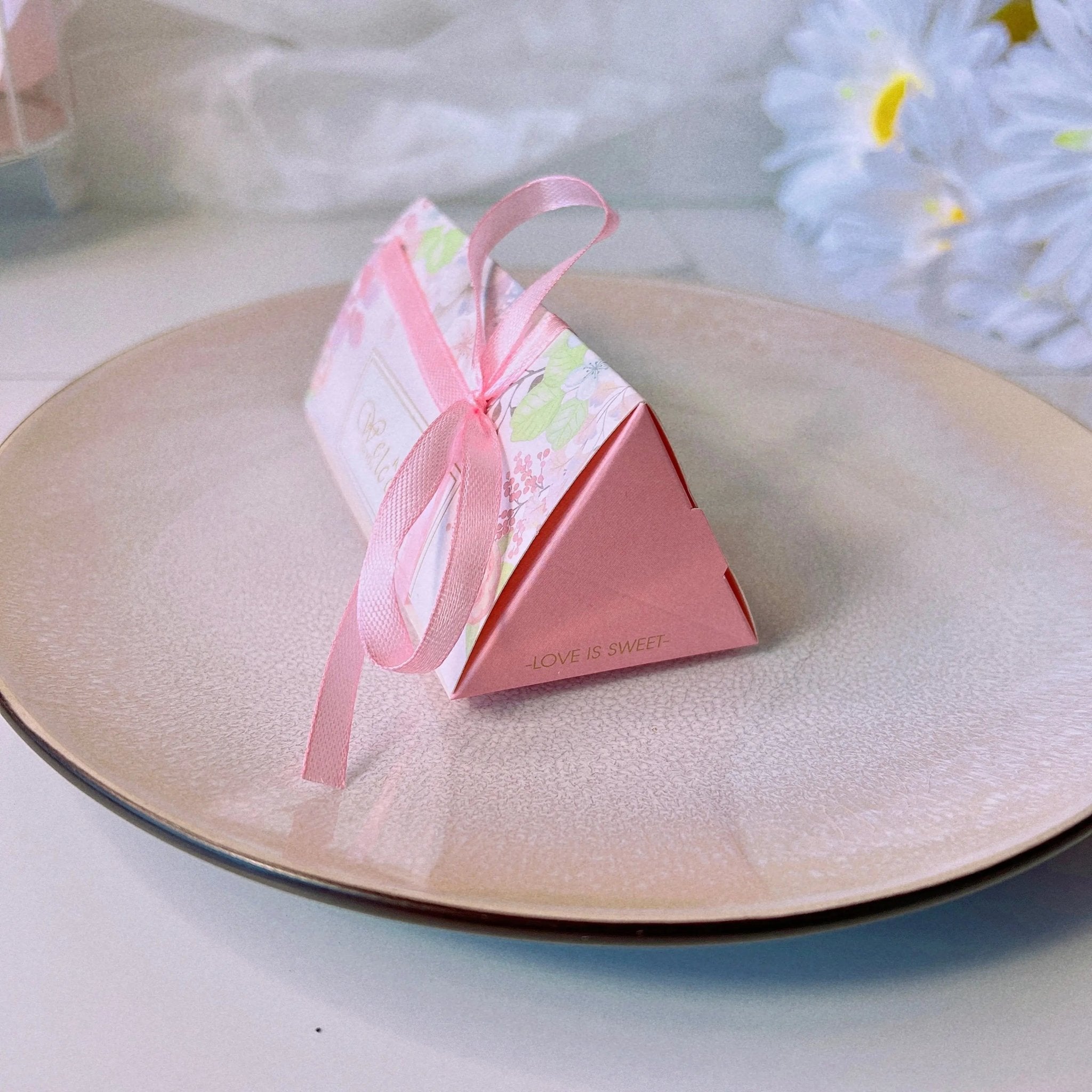 Triangle Wedding Favor Boxes with Ribbon 50 Pcs - Pink Feather Gift Boxes & Tins