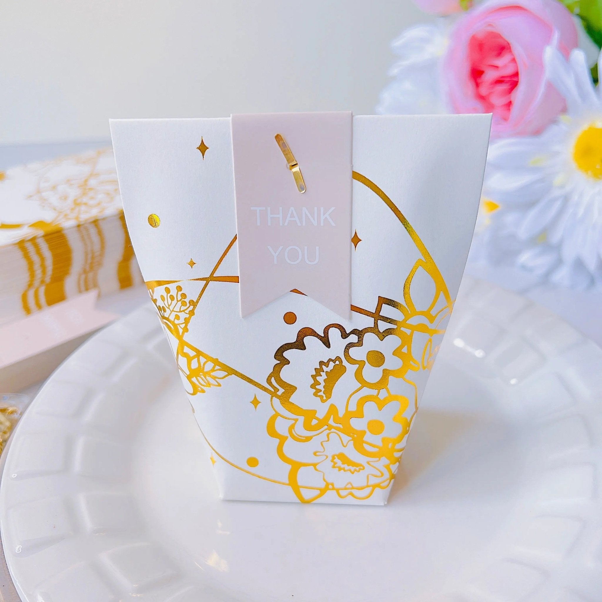 Wedding Favor Bags 50 Pcs - Luxury Candy Boxes - Bridal Shower Favor Boxes - Baby Shower Gift Box for Guest - Elegant Party Gifts Bags - Gift Boxes & Tins