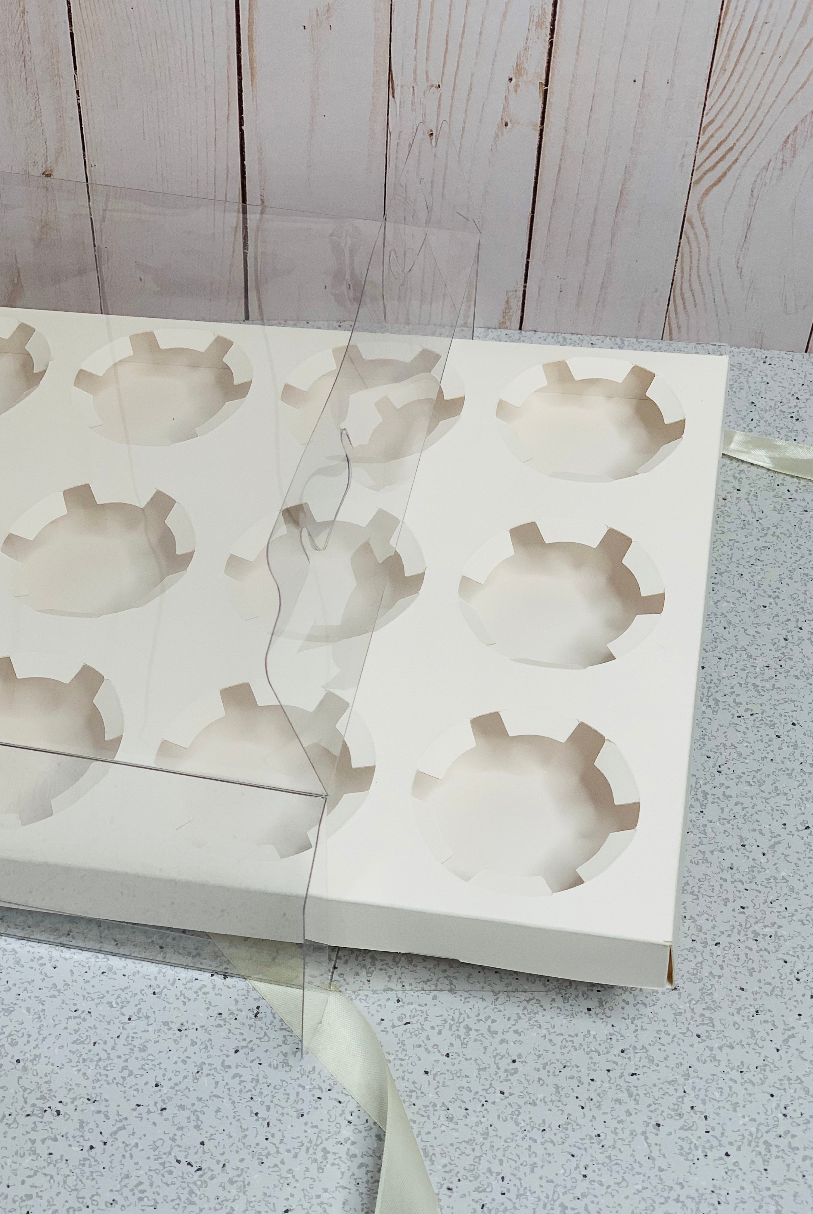 Clear Cupcake & Muffin boxes with 12 holes