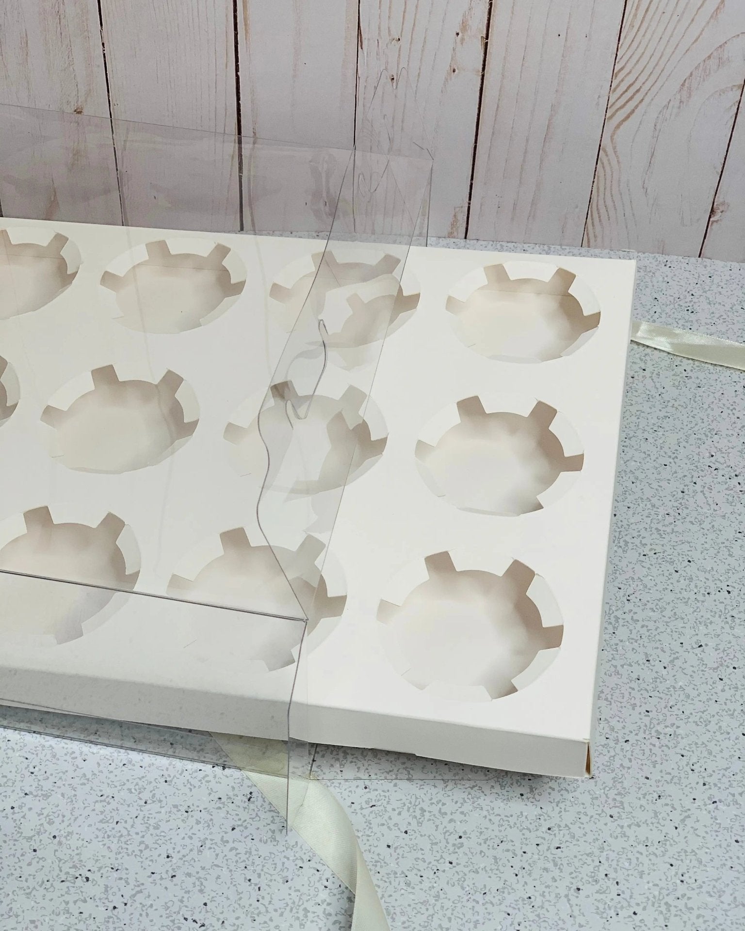 Clear Cupcake & Muffin Boxes with 12 Holes - cupcake12Sweet Degrees Kitchen