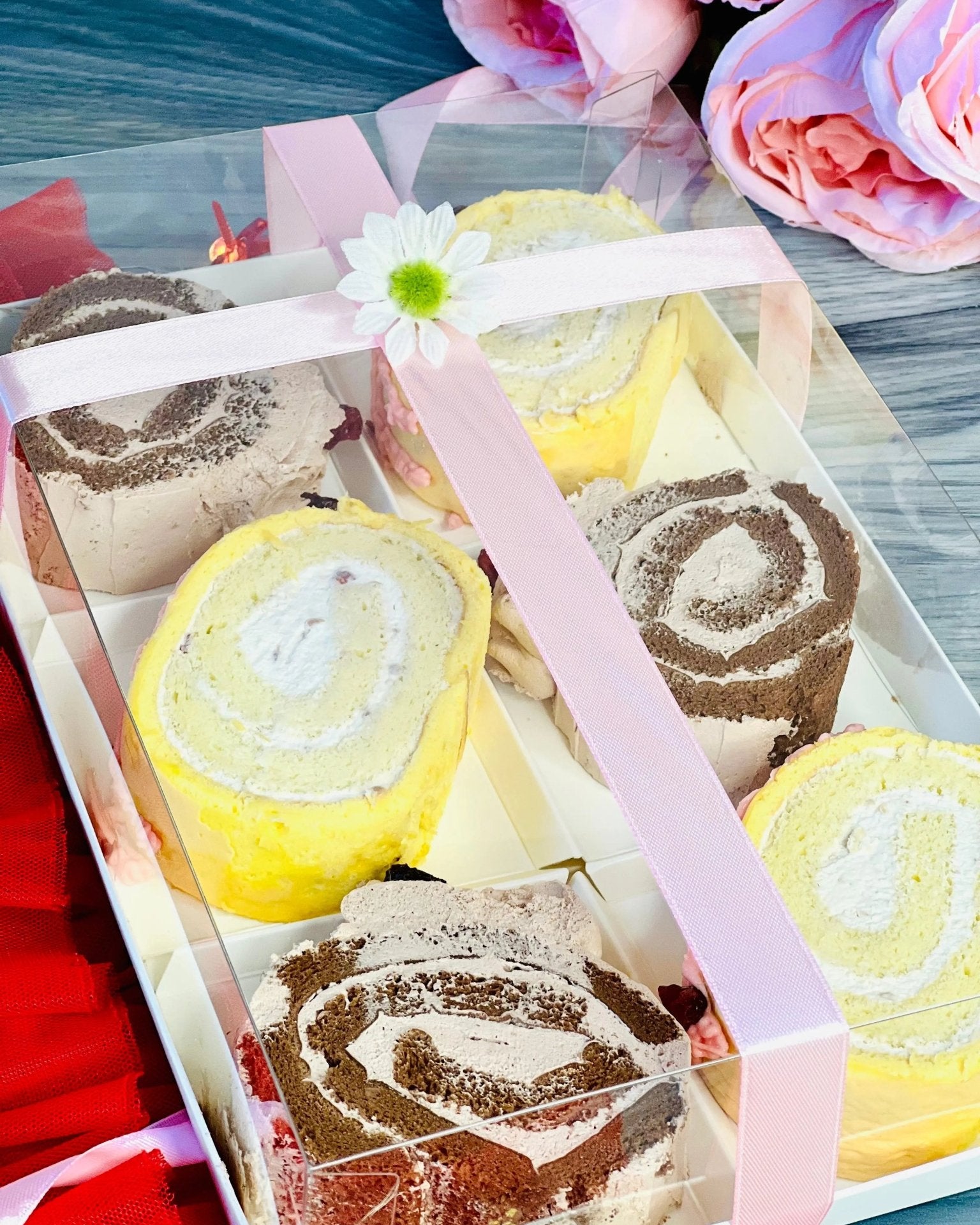 Clear Dessert Boxes With 4, 6 Holes - Donuts Box - Cookie Boxes - D06Sweet Degrees Kitchen