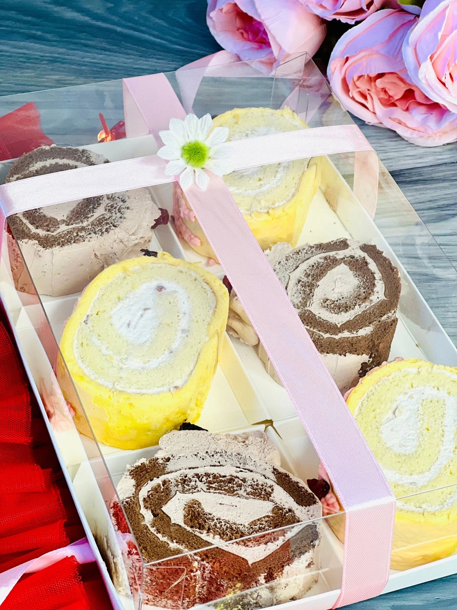 Clear Dessert Boxes With 4, 6 Holes - Donuts Box - Cookie Boxes - D06Sweet Degrees Kitchen