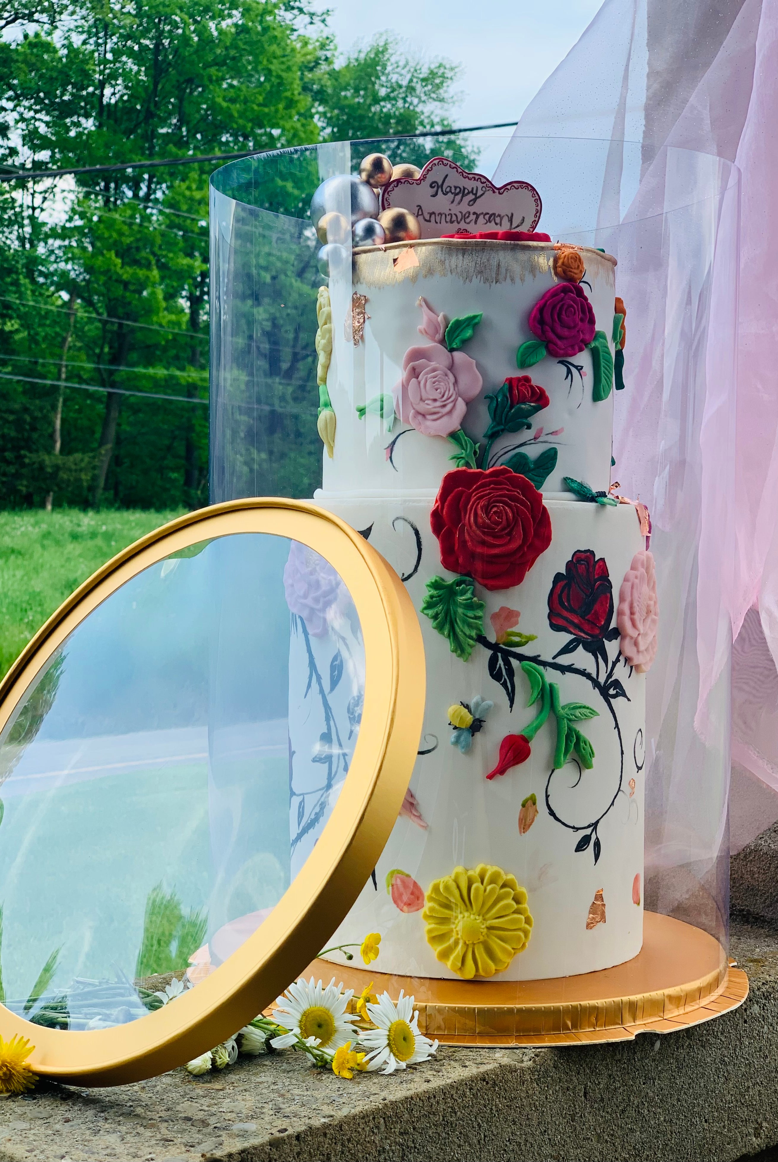 11.75"D x 17.5"H Extra Tall and Large Round Clear Cake Box
