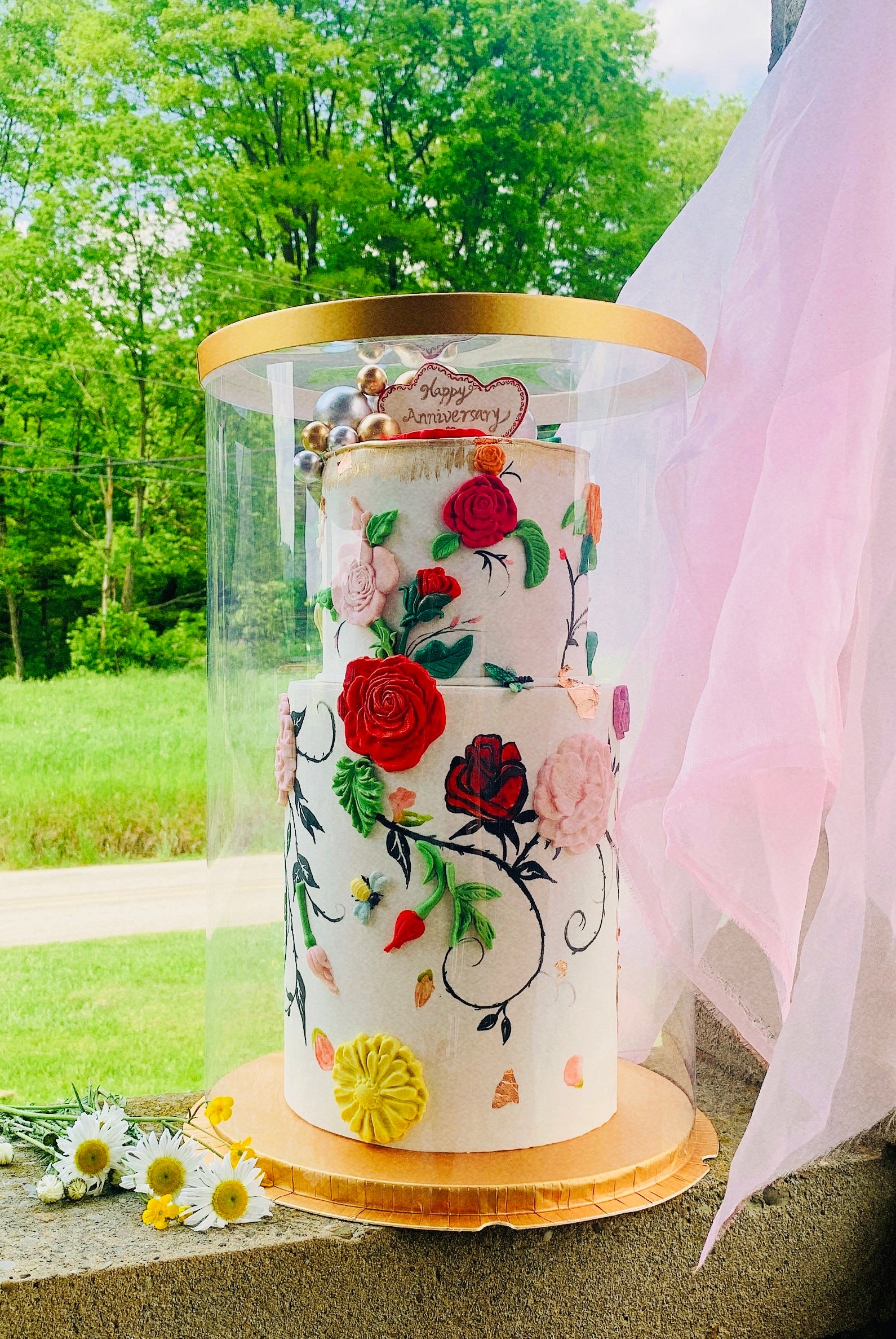 11.75"D x 17.5"H Extra Tall and Large Round Clear Cake Box