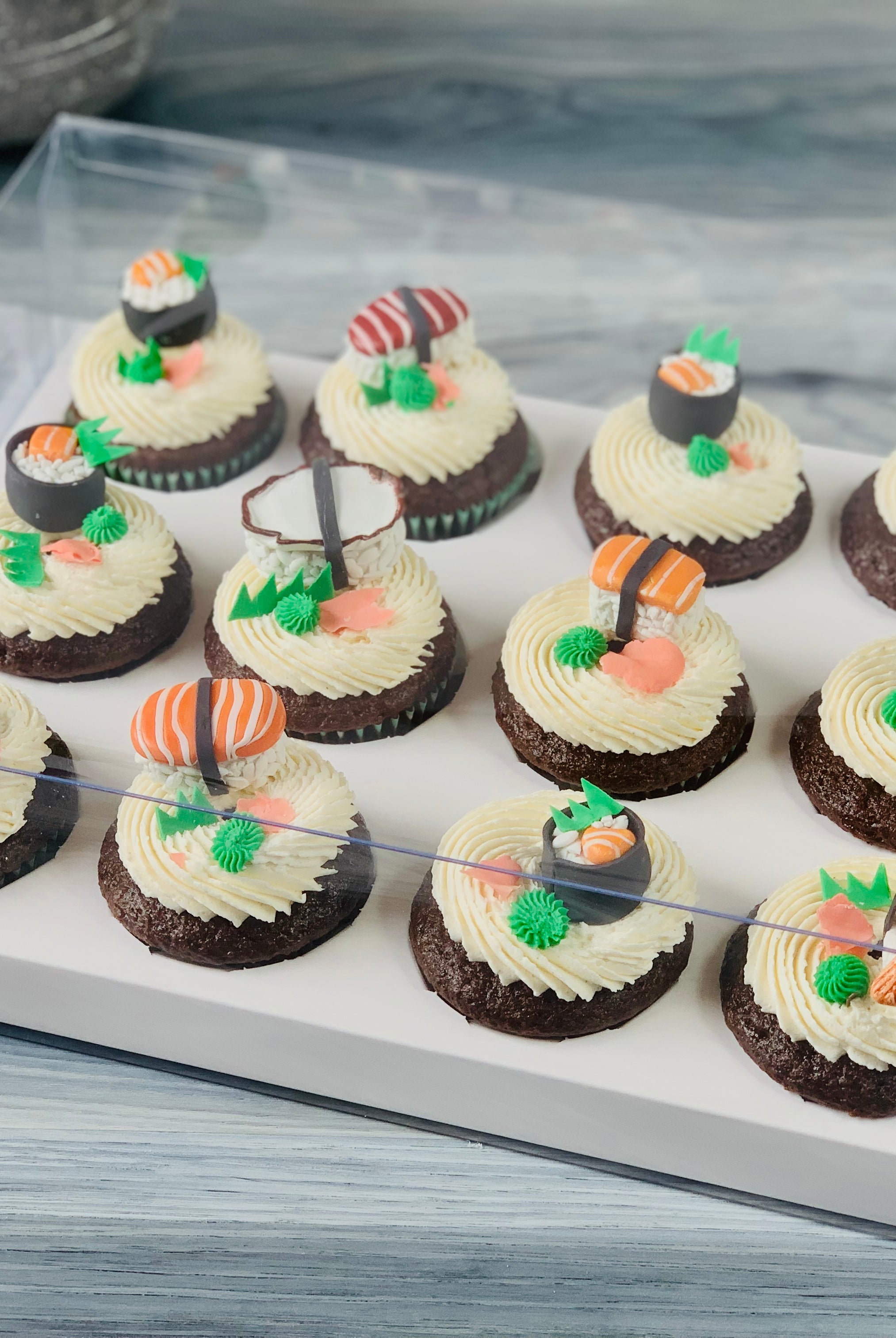 Clear Cupcake & Muffin boxes with 12 holes