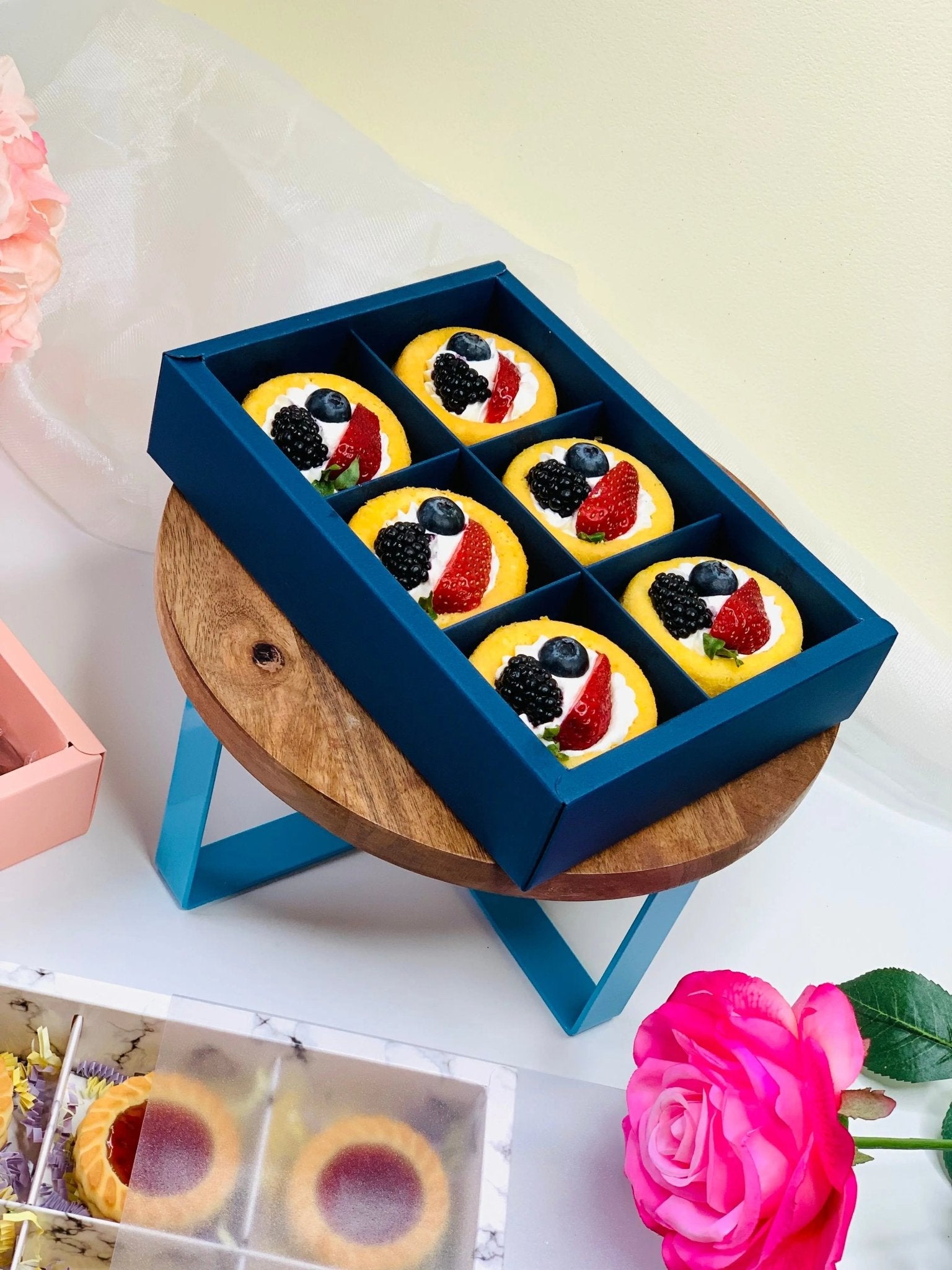 Pastry Dessert Cookie Box With 6 Holes 10 Boxes - Take - Out Containers