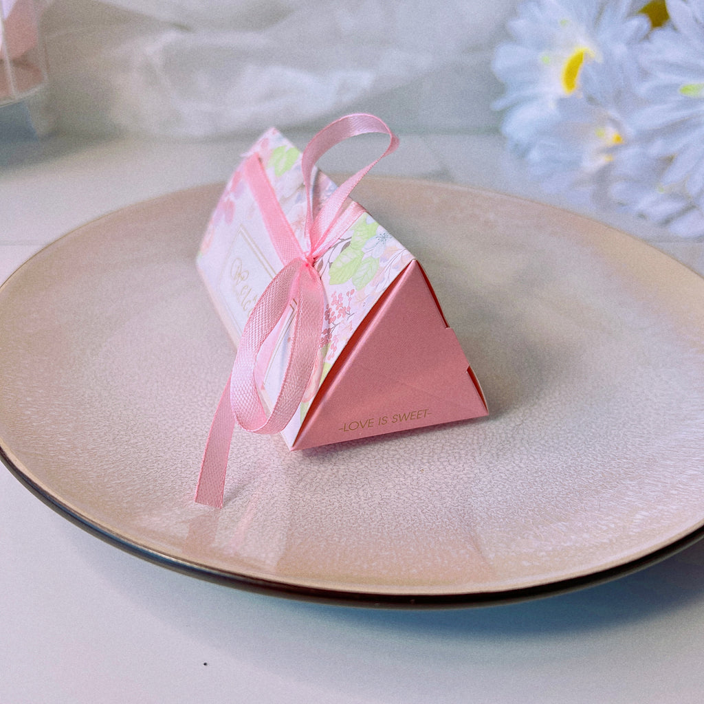 Triangle Wedding Favor Boxes with Ribbon