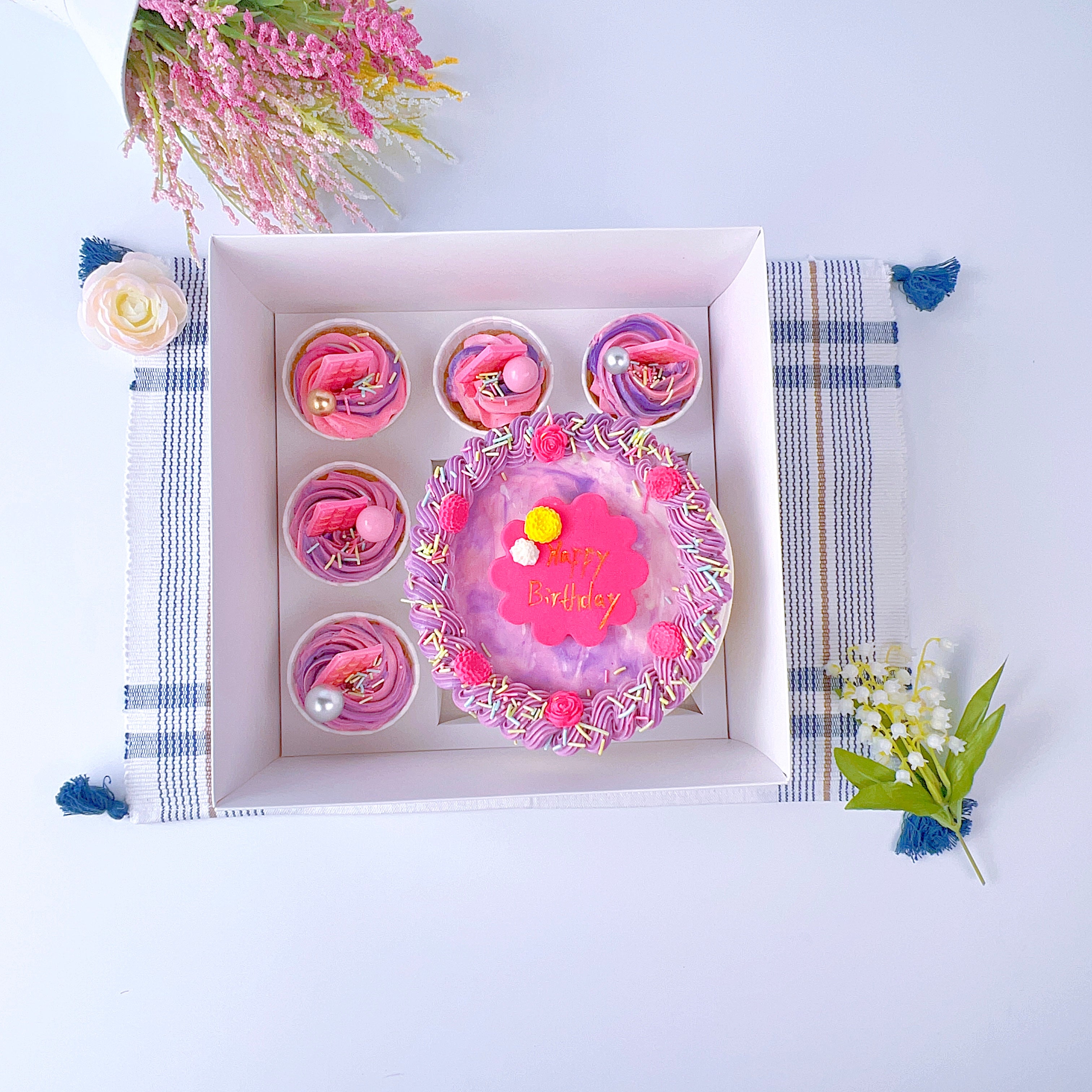 cake cupcake bento box