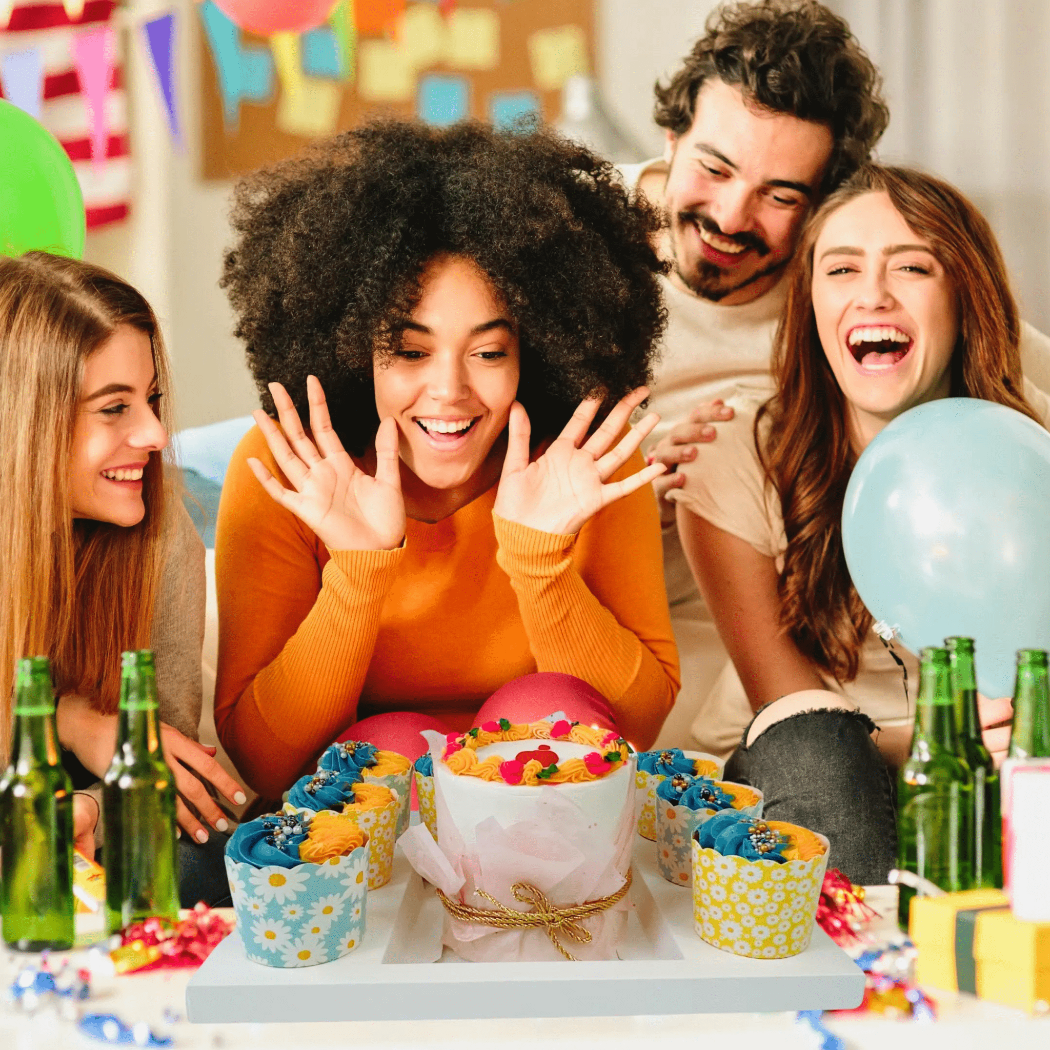 Mini Cake and Cupcakes Bento Boxes With Clear Lid and 8 Cupcake Holes - Sweet Degrees Kitchen