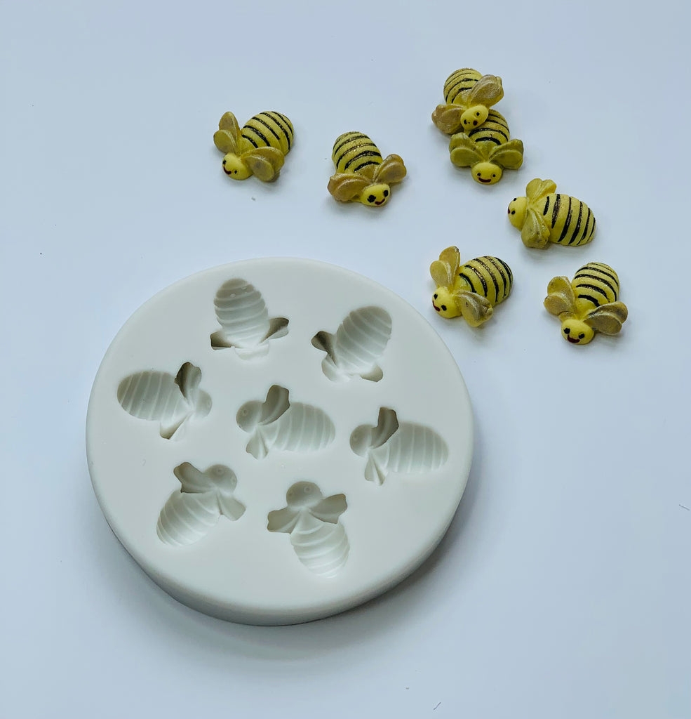 Bee and Honeycomb Silicone Molds Set, 7 cavity Bee Mold, Honeycomb Mat –  Sweet Degrees Kitchen