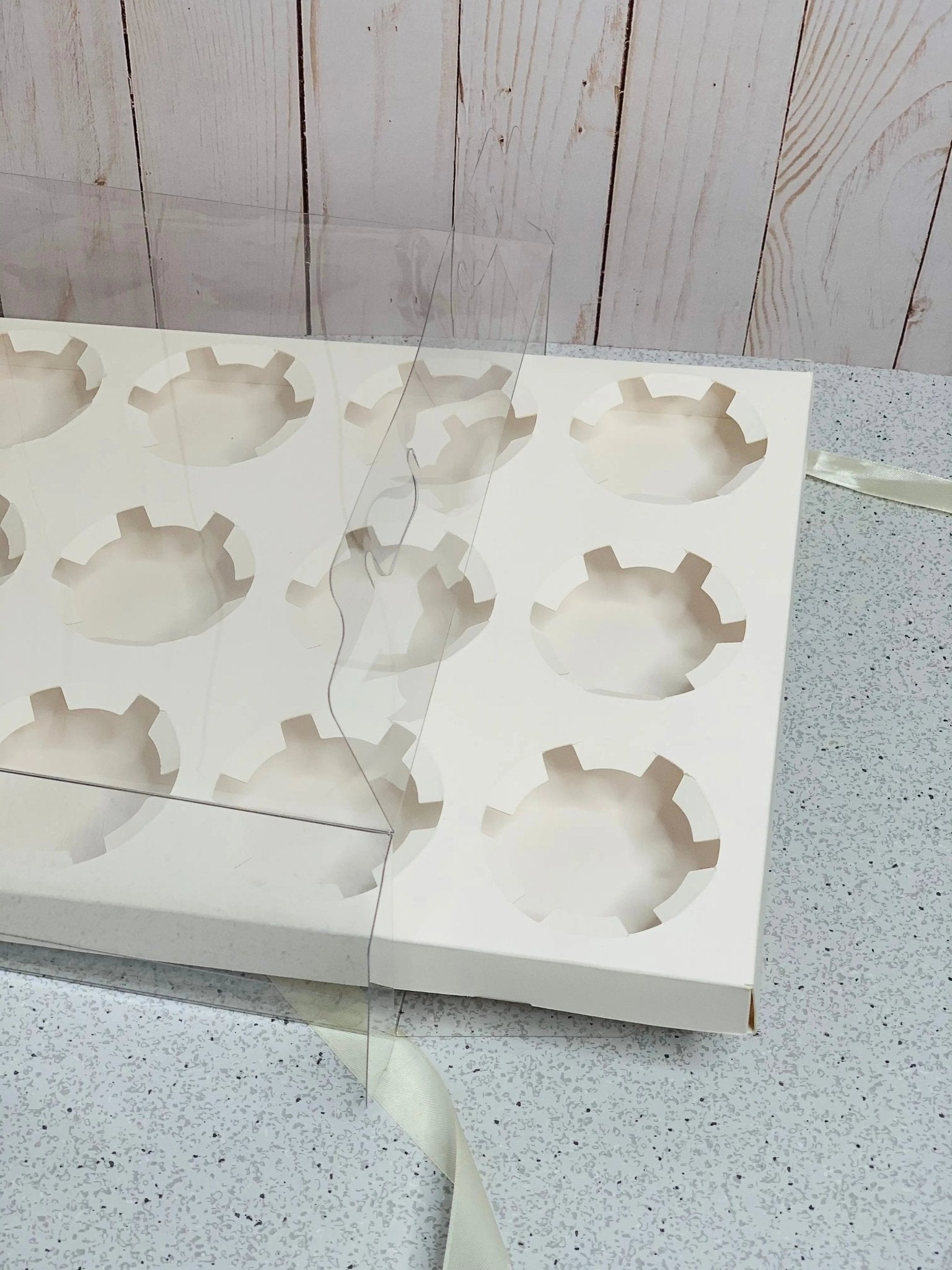 Clear Cupcake & Muffin Boxes with 12 Holes - cupcake12Sweet Degrees Kitchen