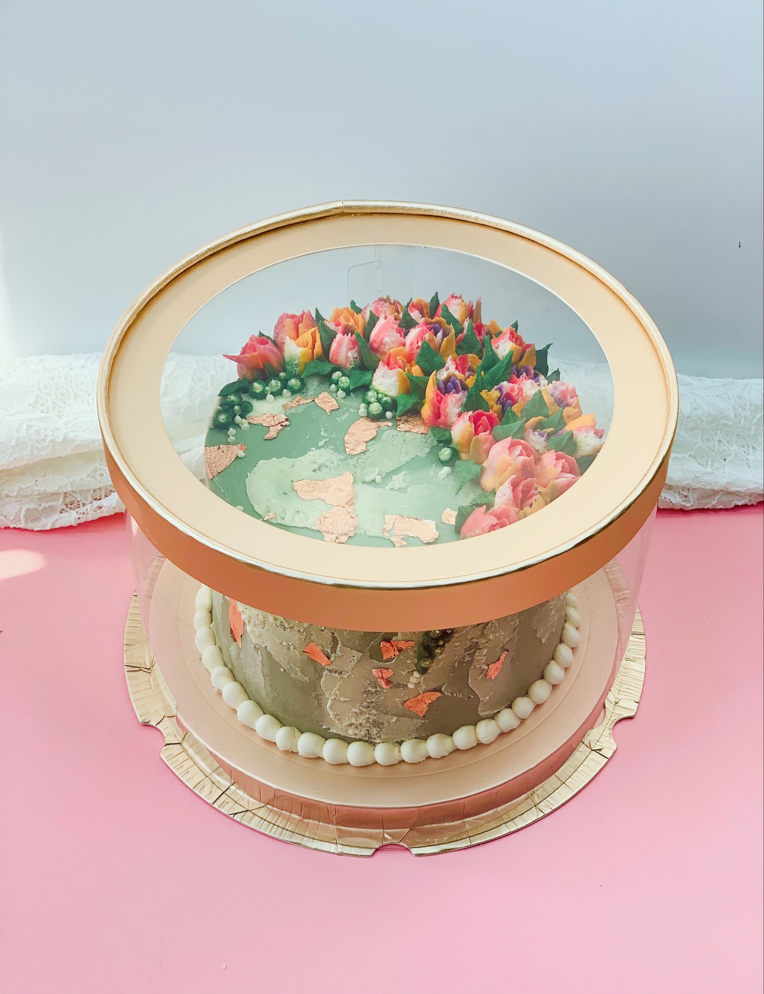 Gold Clear Round Cake Box